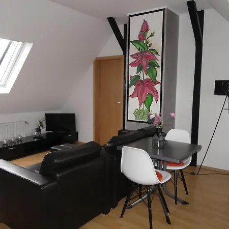 Bei Pina - Schoene Dachgeschosswohnung Nahe Duesseldorf Daire Solingen