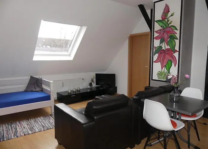 Bei Pina - Schoene Dachgeschosswohnung Nahe Duesseldorf 公寓 索林根