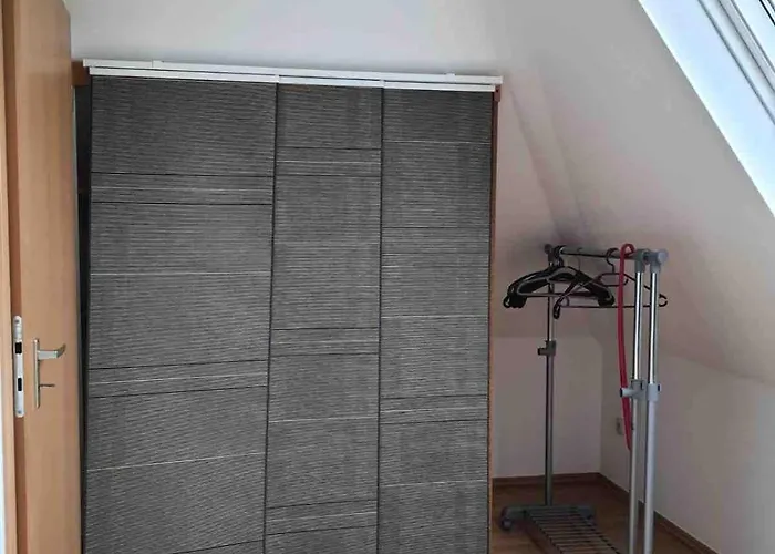 Bei Pina - Schoene Dachgeschosswohnung Nahe Duesseldorf Διαμέρισμα