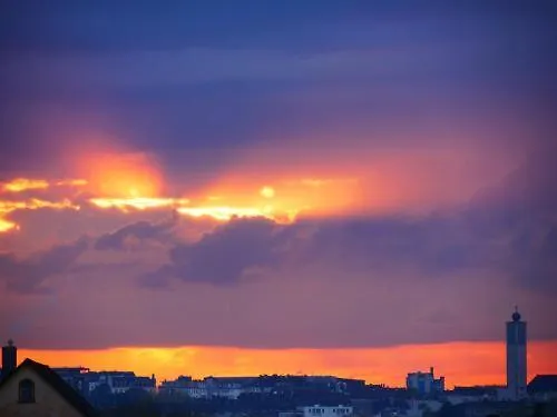 Bei Pina - Schoene Dachgeschosswohnung Nahe Duesseldorf